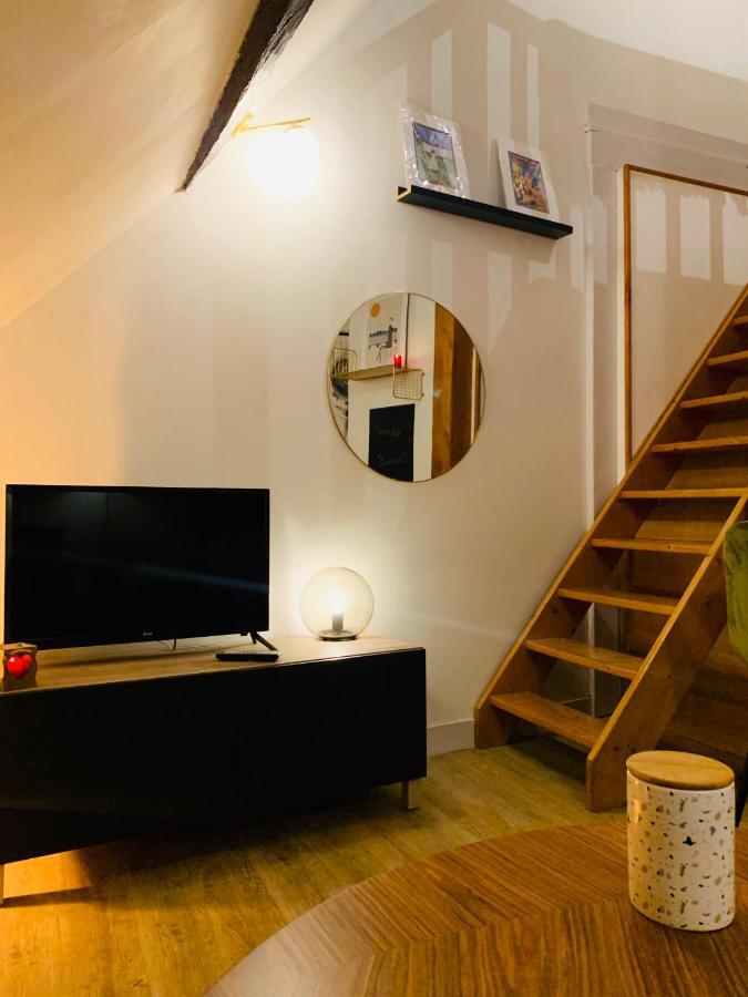 La Maison De Nina Sens Luaran gambar