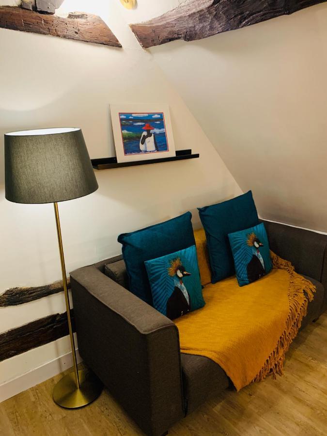 La Maison De Nina Sens Luaran gambar