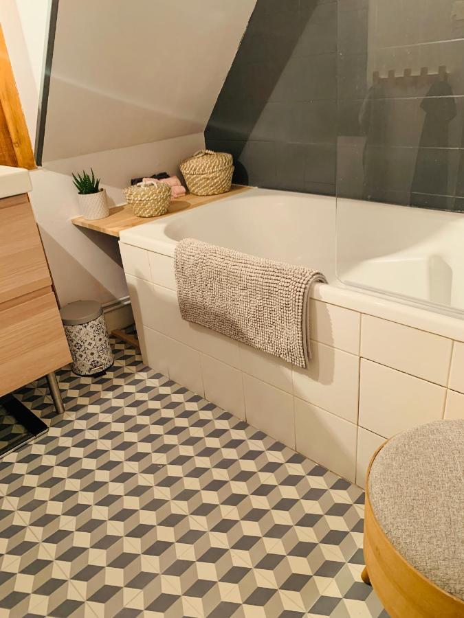 La Maison De Nina Sens Luaran gambar