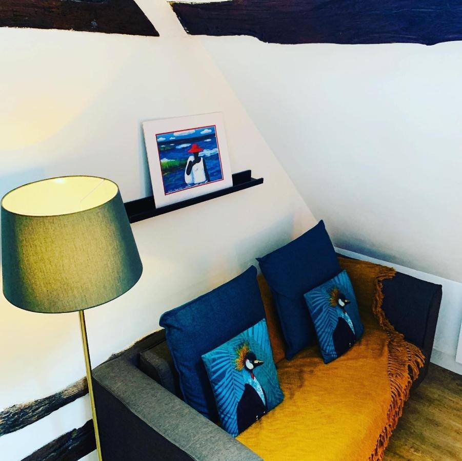 La Maison De Nina Sens Luaran gambar