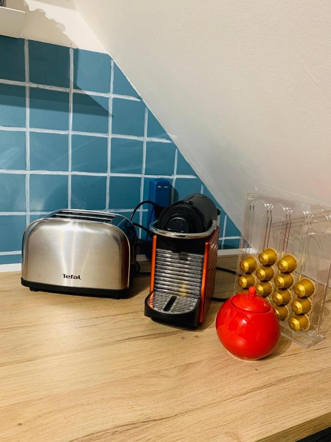 La Maison De Nina Sens Luaran gambar