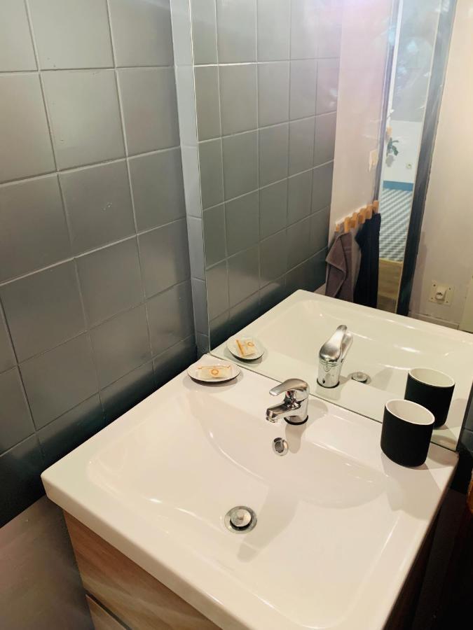 La Maison De Nina Sens Luaran gambar